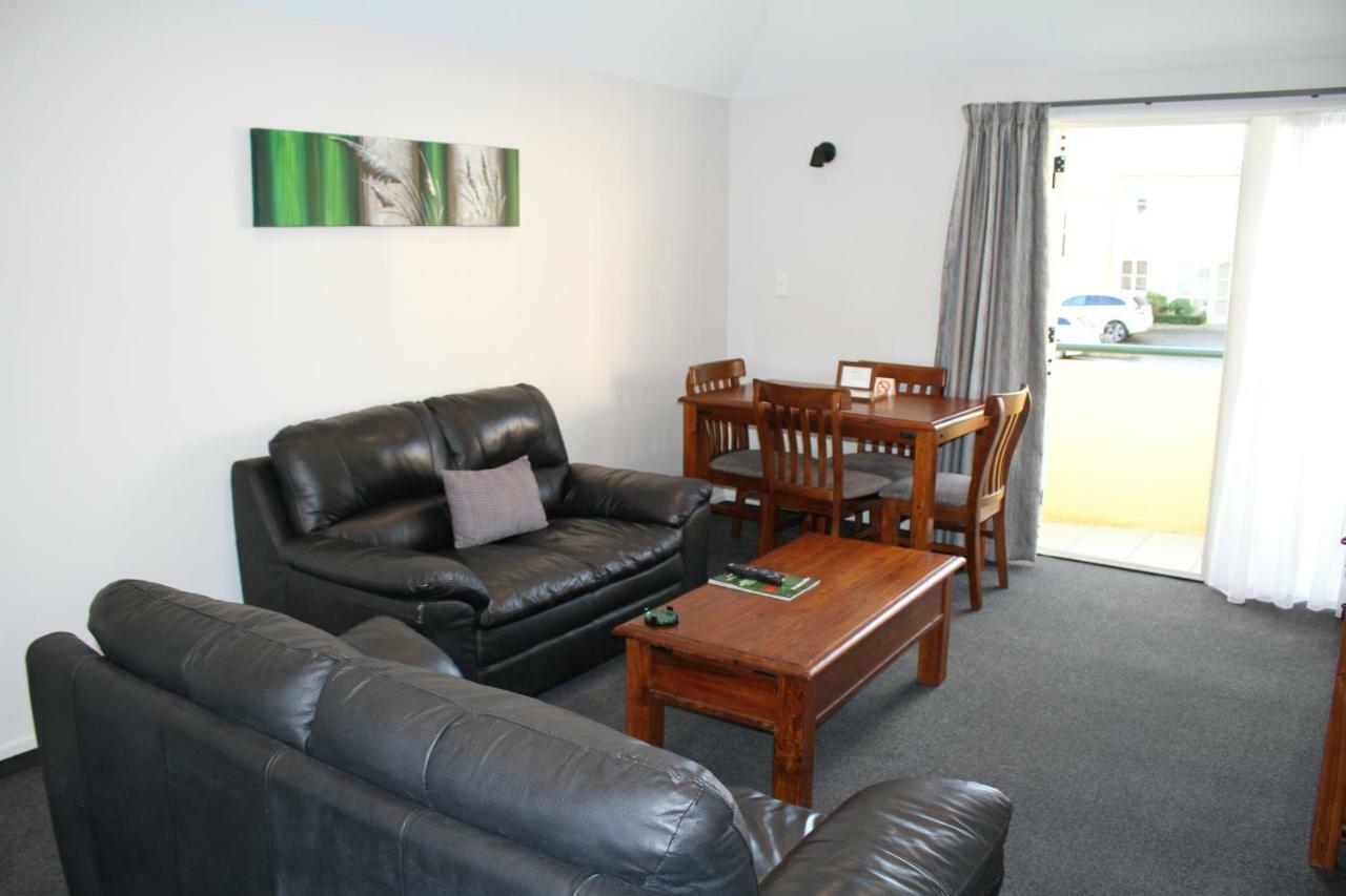 Birchwood Manor Motel Invercargill Dış mekan fotoğraf