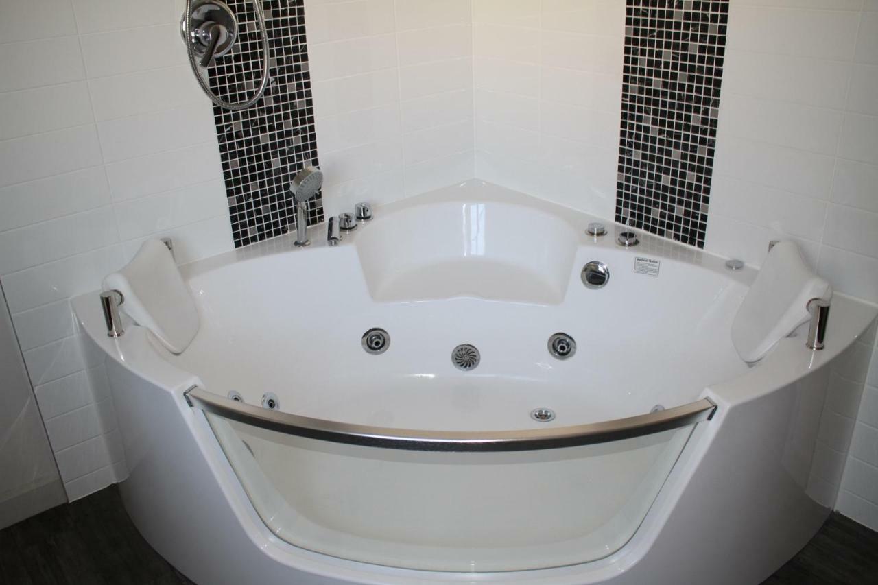 Birchwood Manor Motel Invercargill Dış mekan fotoğraf