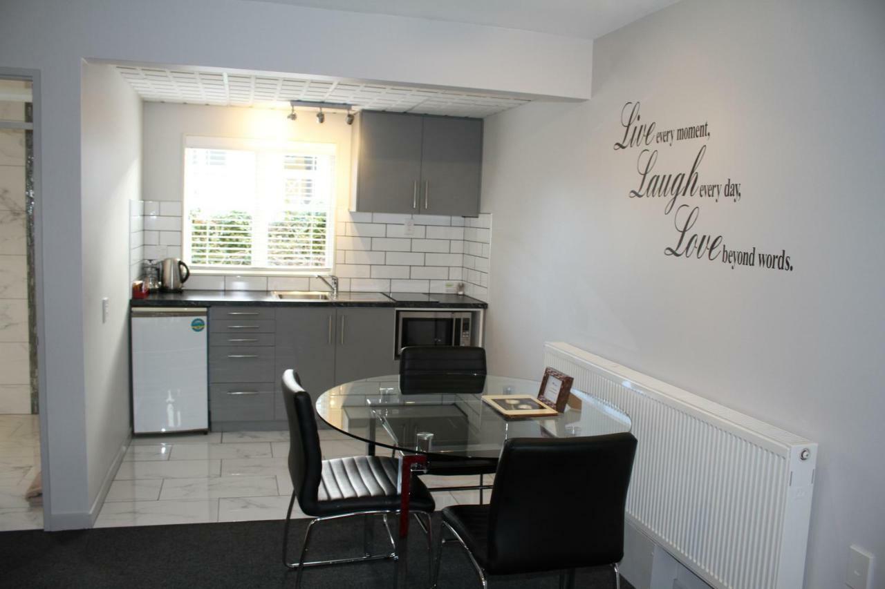 Birchwood Manor Motel Invercargill Dış mekan fotoğraf